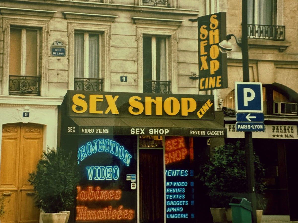 Love Store Paris, boutique en 1975